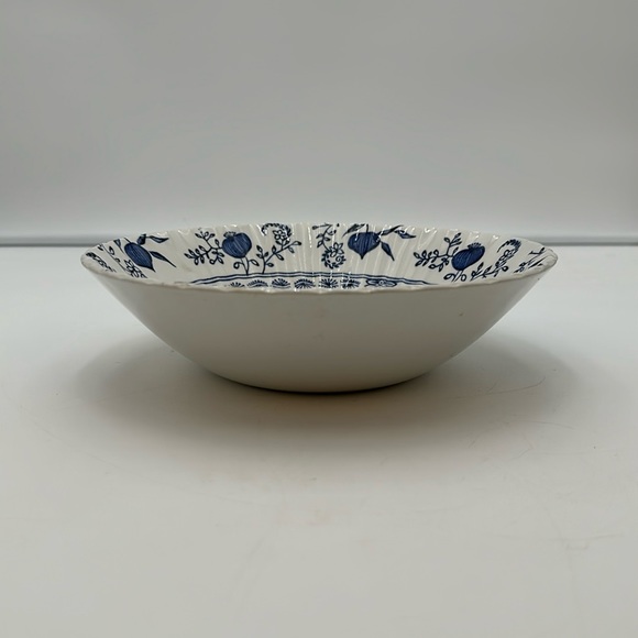 J&G Meakin Blue Nordic | Blue Onion Coupe Vegetable/Pasta Bowl - Picture 1 of 16